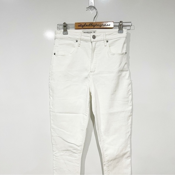 Abercrombie & Fitch Curve Love High Rise Super Skinny Ankle Jean - Picture 7 of 14